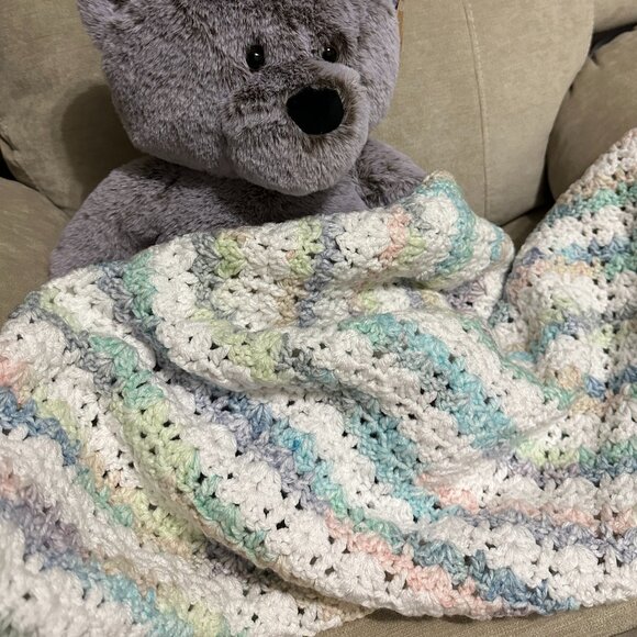 Handmade Crochet Baby Blanket Pastel Gradient Cozy Soft 29" x 27" - Picture 1 of 6